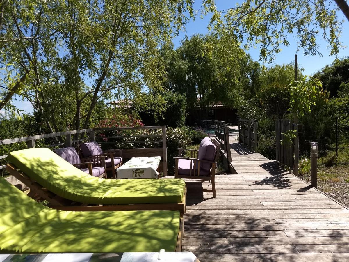 Bed and Breakfast Les Terrasses De Valensole Exterior foto