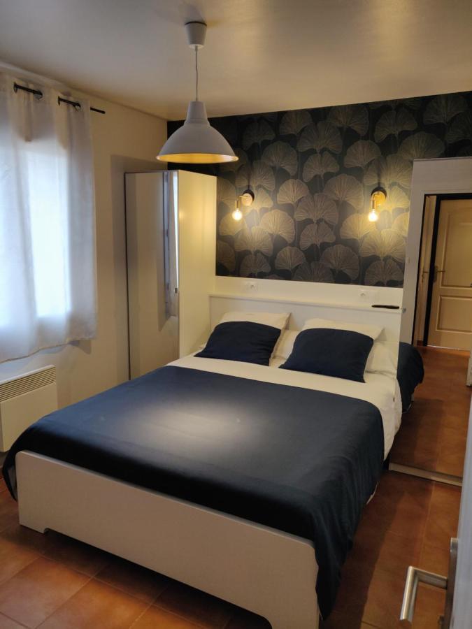 Bed and Breakfast Les Terrasses De Valensole Exterior foto