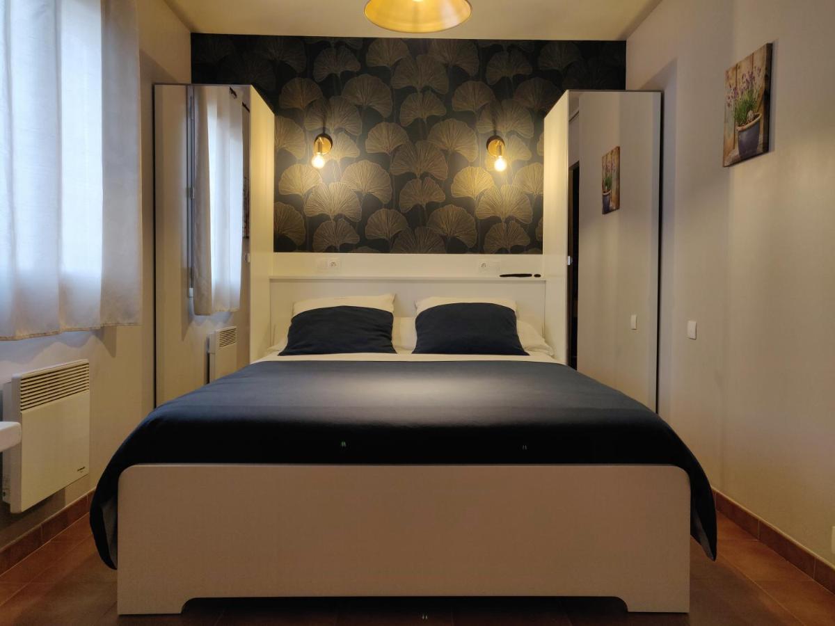 Bed and Breakfast Les Terrasses De Valensole Exterior foto