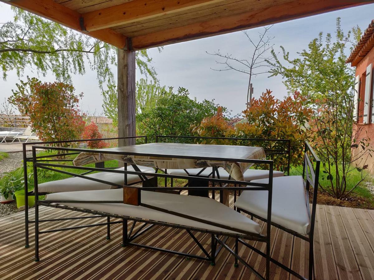 Bed and Breakfast Les Terrasses De Valensole Exterior foto